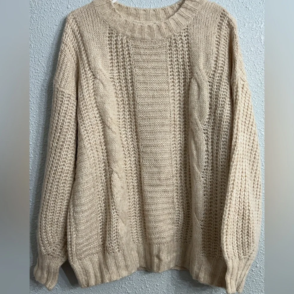 Knit Swester - Picture 1 of 1